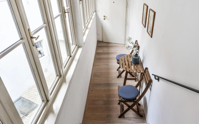 Cozy Quiet Studio At Charles Bridge