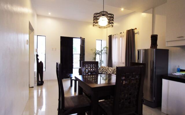 Tagaytay Summer House