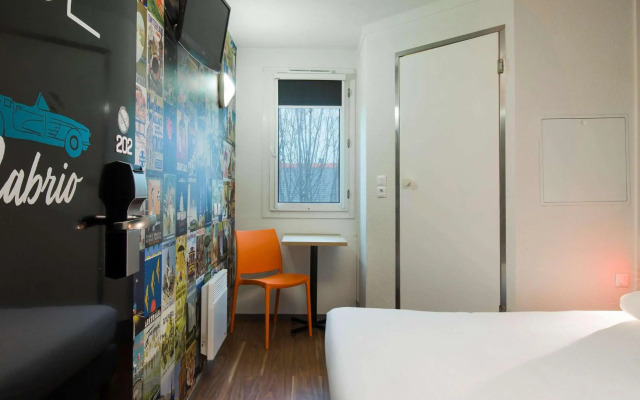 F1 Lyon Massieux Hotel
