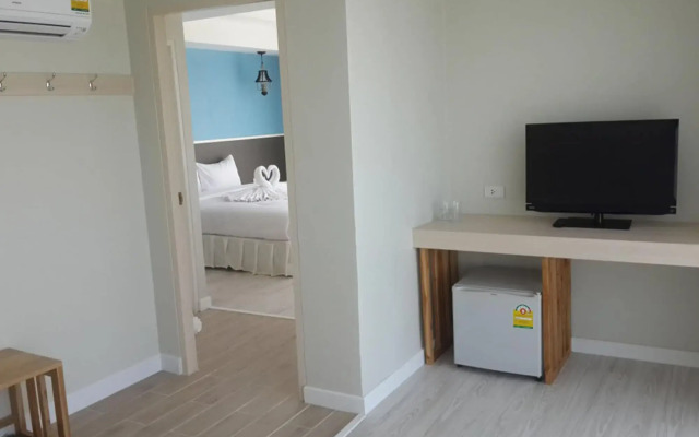 Prachuap Grand Hotel