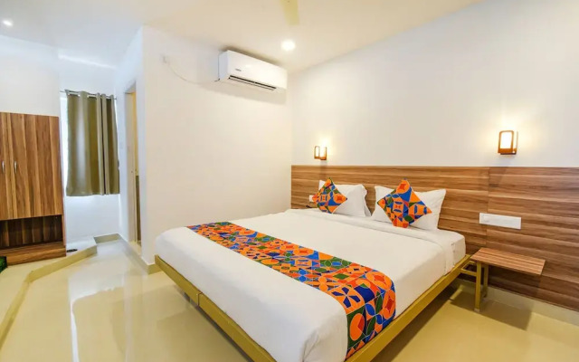 Fabhotel Wr Grand I