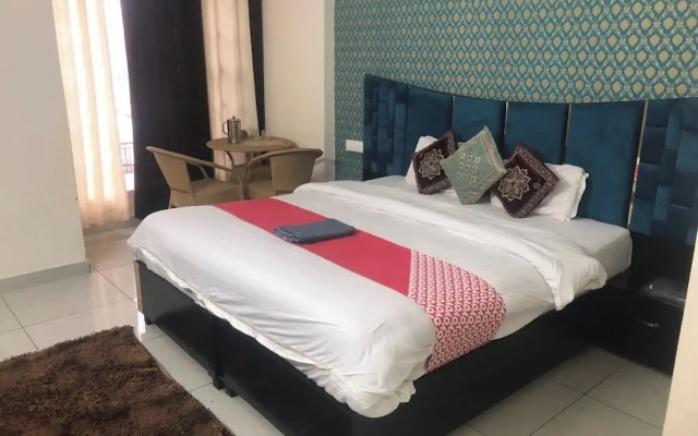 Goroomgo Himalayan Guest House Solan
