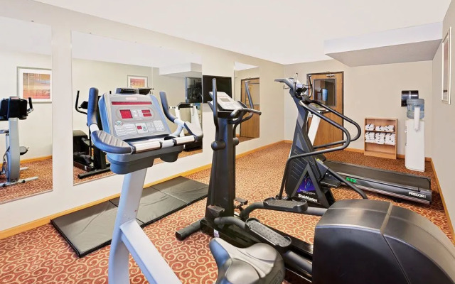 Super 8 Mount Pleasant