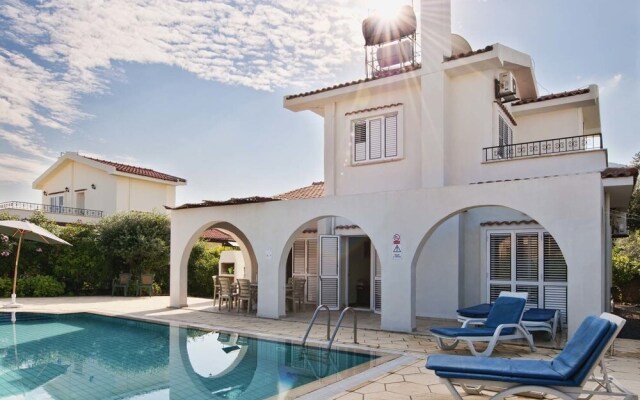 Villa Tembel by Amy Villas