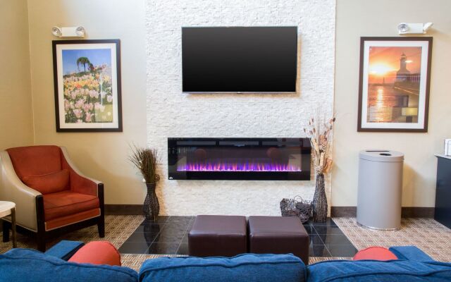 Comfort Suites Grand Rapids South