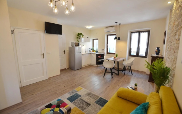 Bruno in Rovinj With 1 Bedrooms and 1 Bathrooms