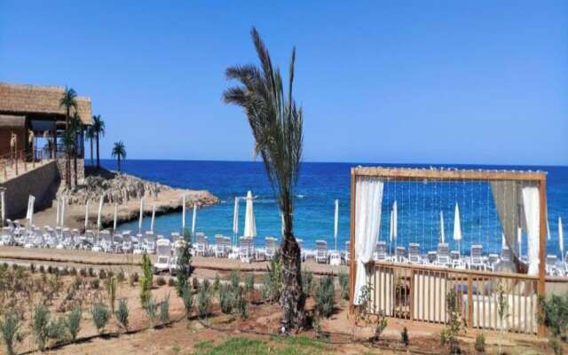Penthouse With Breathtaking Panoramic Views of Mediterranean sea and Mountain