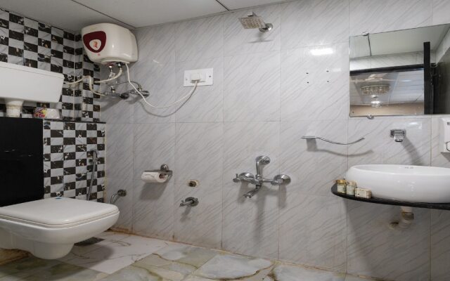 Oyo 1386 Hotel Welcome Palace