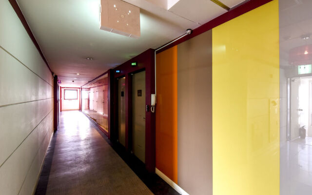 Sunflower Hotel