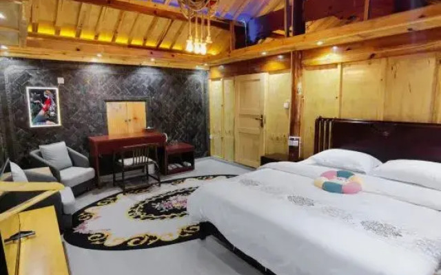 Dali 1914 Inn