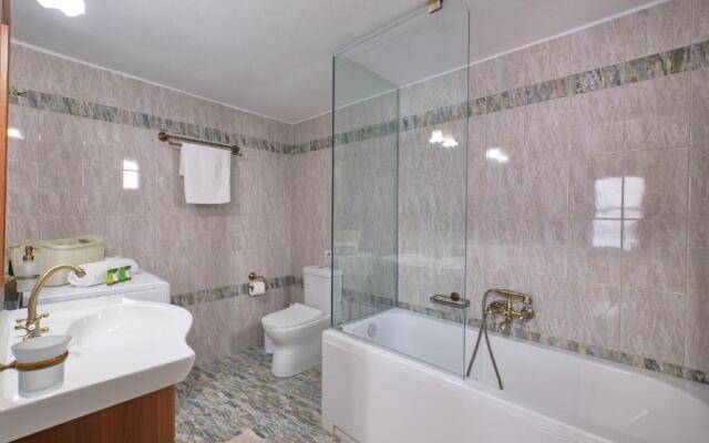 Chara Villas with 20m2 swimming pool-BBQ!