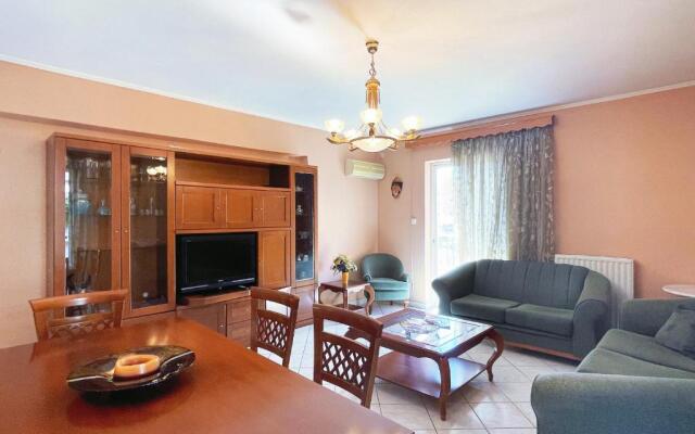 WSD Luxury Cozy 2BD Apt with study & City View Balcony