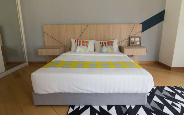 OYO Home 501 Luxury 1BR Crest Condo