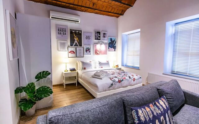 Flats Company Ajda Apartment