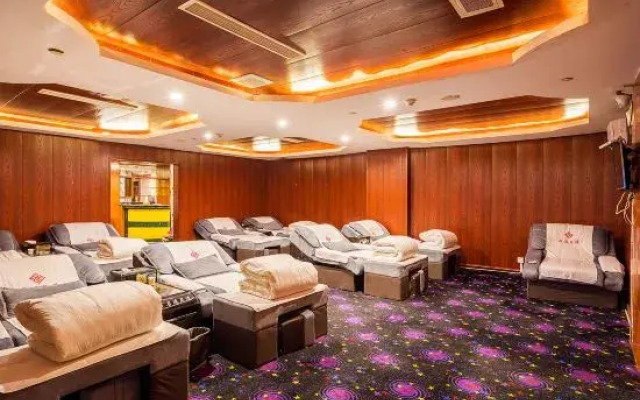 The Hotel V