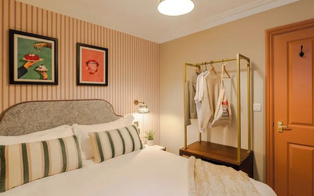 Your Apartment - Pembroke House