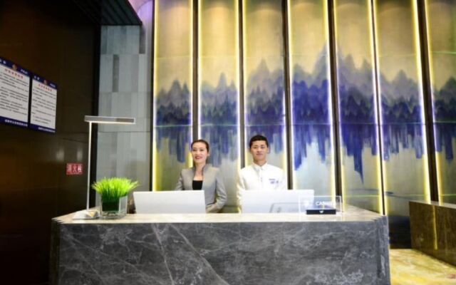 Chengdu HW Hotel