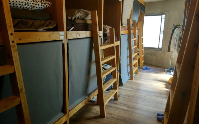 Capsule at Hakata - Hostel