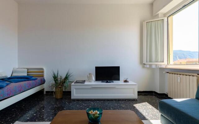 JOIVY Family Flat W/Terrace & Parking Near Beach