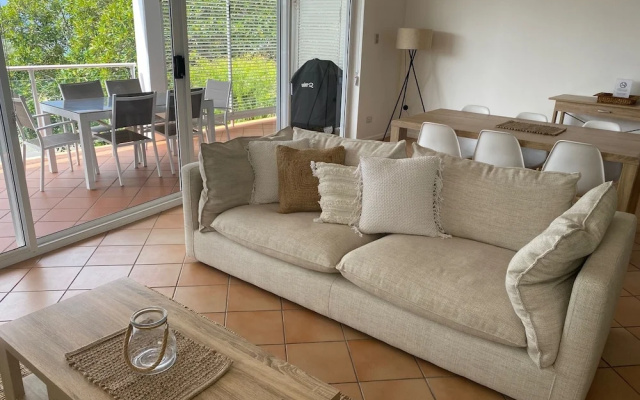Aqua Promenade Beachfront Apartments