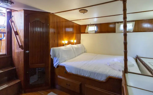 Night on Board Experience Douro