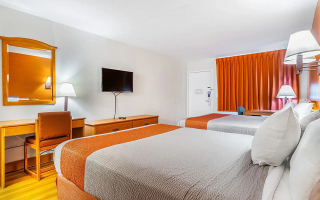 Motel 6 San Diego, CA - Southbay