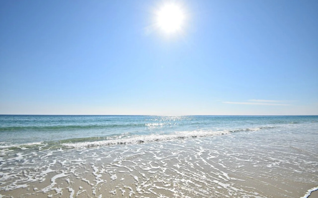 Caribbean 803 by RedAwning