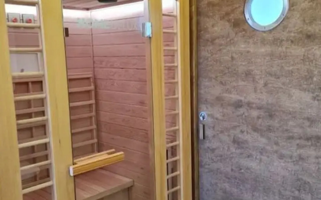 Holiday Home Apartment - East