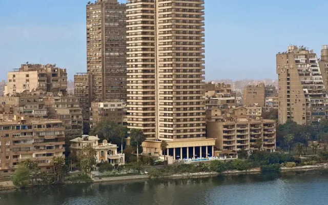 Отель Hilton Cairo Zamalek Residences