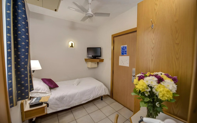 Sliema Chalet Hotel