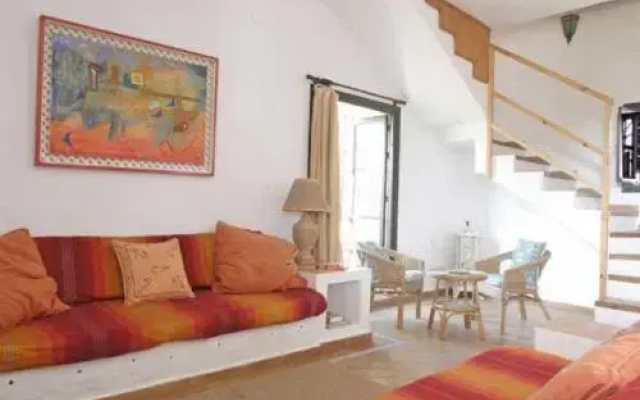 Casas Karen