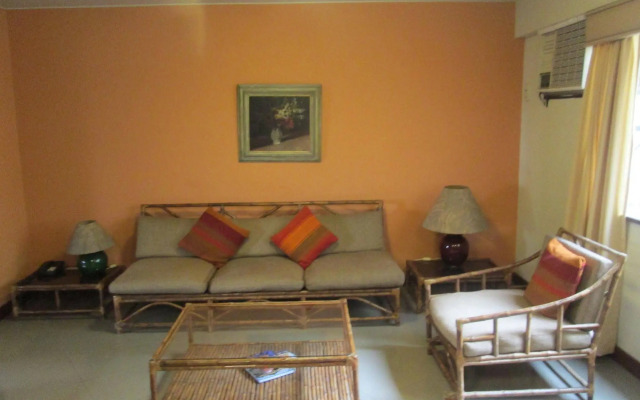 Suites Real Hotel
