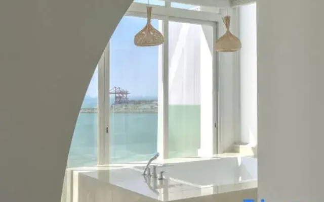 Huizhou MIRROR Boutique Hotel