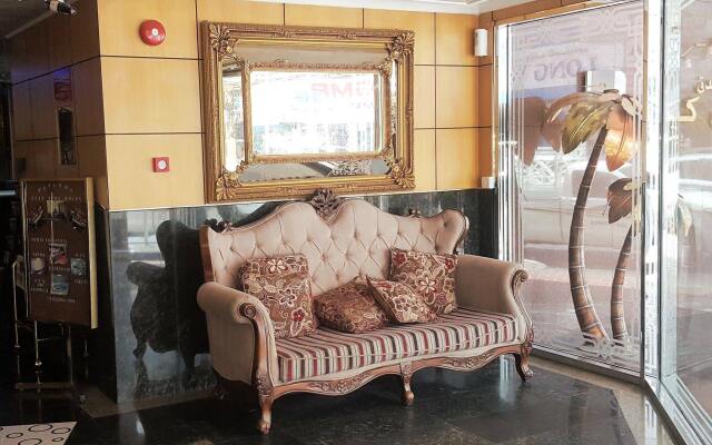 Kings Square Hotel