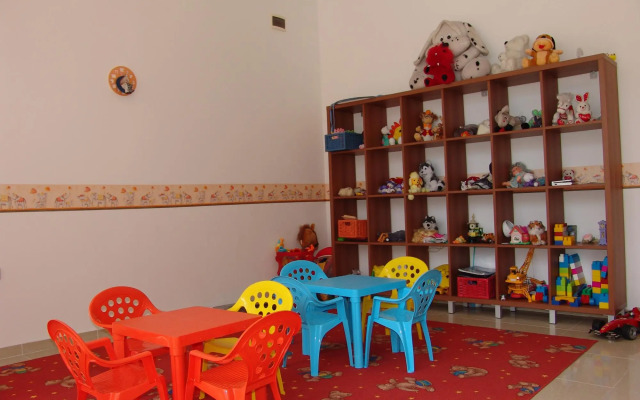 Efir Holiday Village