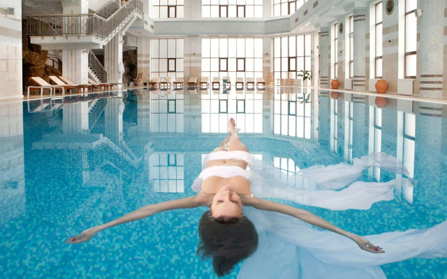 Ark Palace Hotel