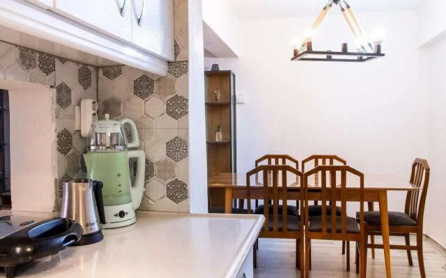 Chic And Convenient Flat In Izmir