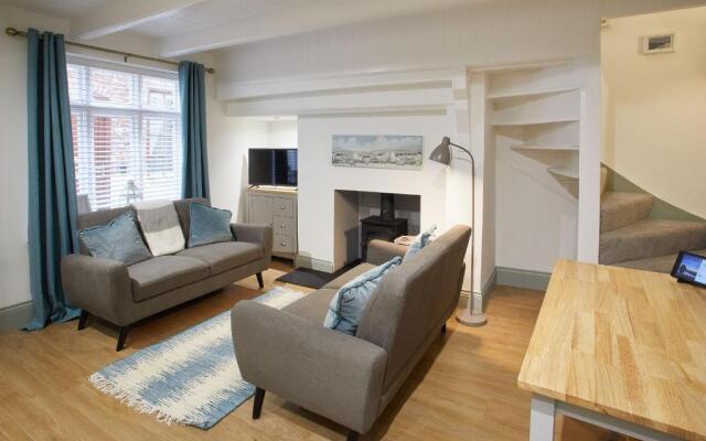 Threadneedle Cottage