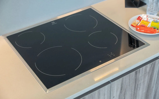 Sleek Studio in Jumeirah Village Triangle