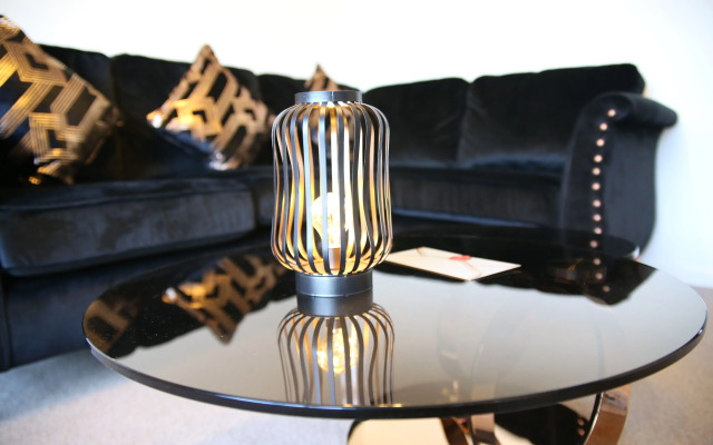 Kings Lodge: City Centre & Private Parking