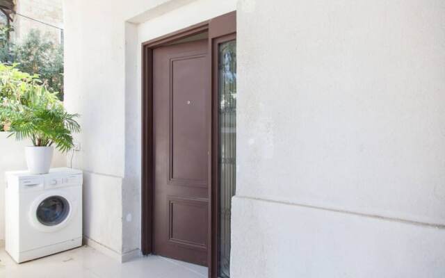 Bat Galim Simple Living by Sea N' Rent