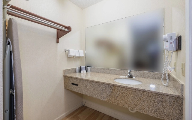 Red Roof Inn & Suites Rome