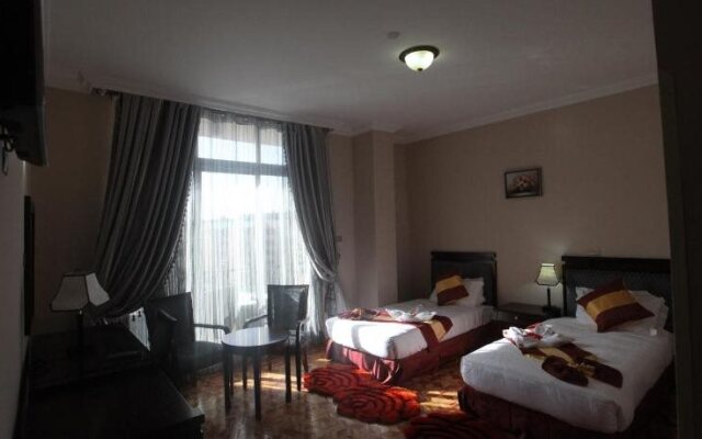 Tirar International Hotel