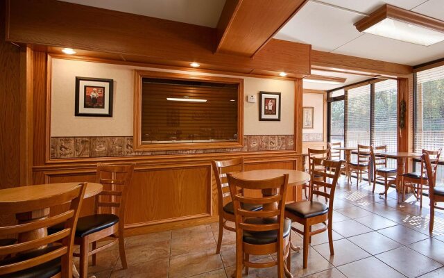 SureStay Plus Hotel By Best Western Poteau