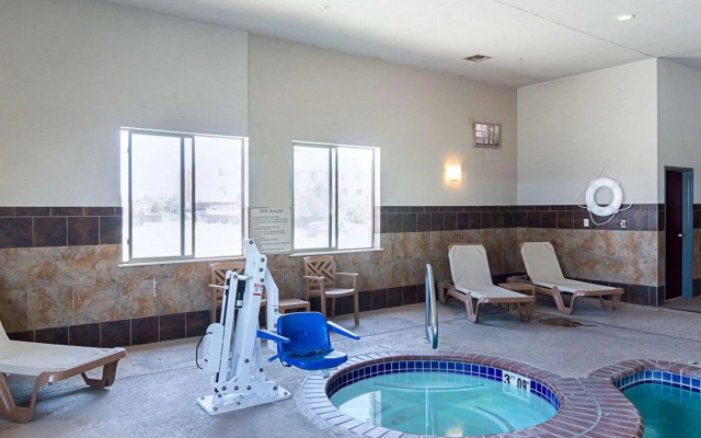 Comfort Inn & Suites Monahans I-20