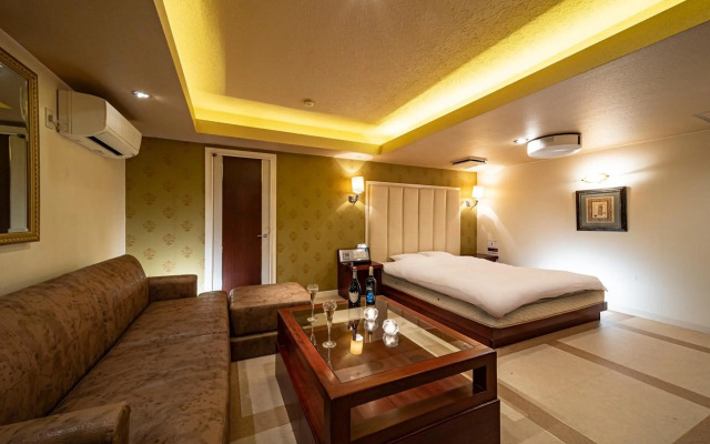 Hotel Mint - Adults Only