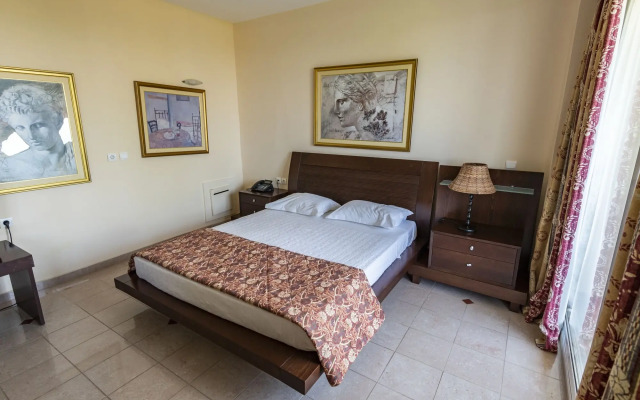 Dolphin Resort Hotel & Conference