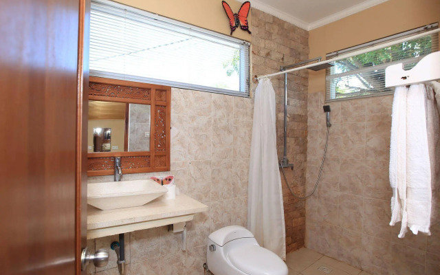 Villa Agung Beach Inn