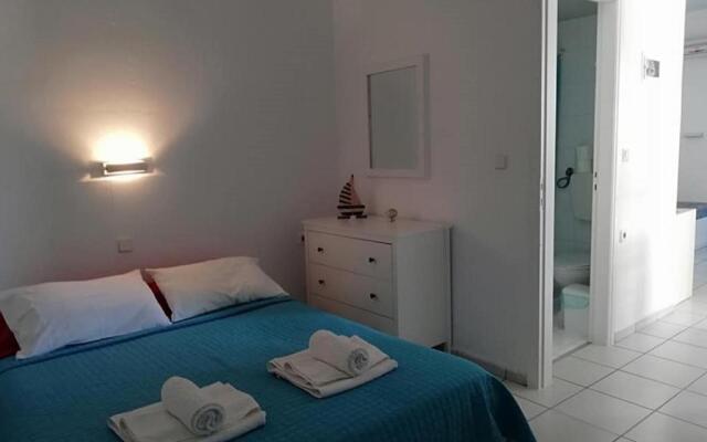 Aigialis Apartments & Studios