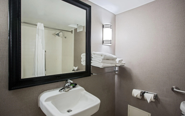 Holiday Inn Express Rolling Meadows - Schaumburg Area, an IHG Hotel